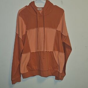 Easel Two-Tone Sweatshirt in Rust and Peach